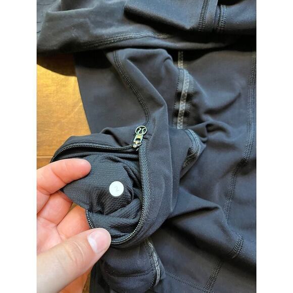 Lululemon Running Half Zip Magnetic Neck Running Long Sleeve Active Size 2 - Picture 7 of 7